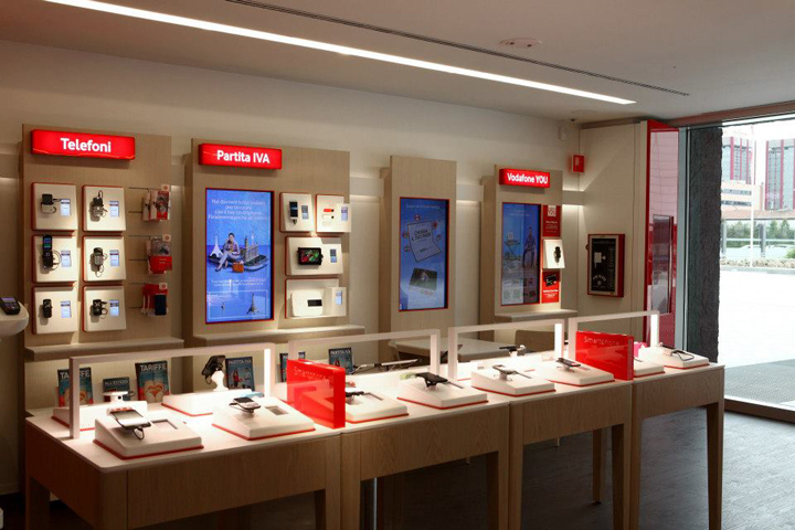 33_Vodafone-concept-store-by-iarchitects-Italy-04.jpg