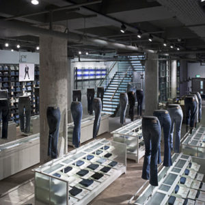 28_Levis-Flagship-Store-Regent-Street-London-300x300.jpg