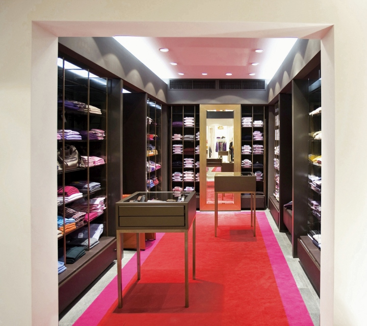20_WIRSCHKE-Store-by-Kitzig-Interior-Design-Dusseldorf-Germany-04.jpg