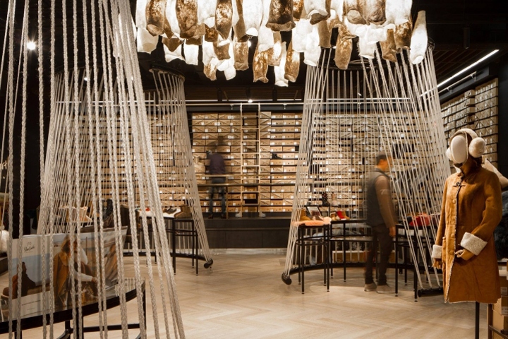 8_YELLOW-EARTH-FLAGSHIP-STORE-BY-TANDEM-DESIGN-STUDIO-MELBOURNE-AUSTRALIA.jpg