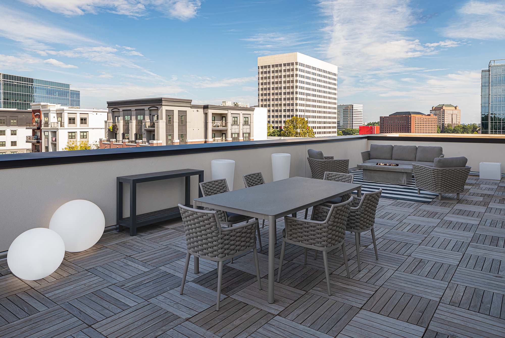 8_Aloft-Suite-Exterior-Daytime-No-Shrubs.jpg