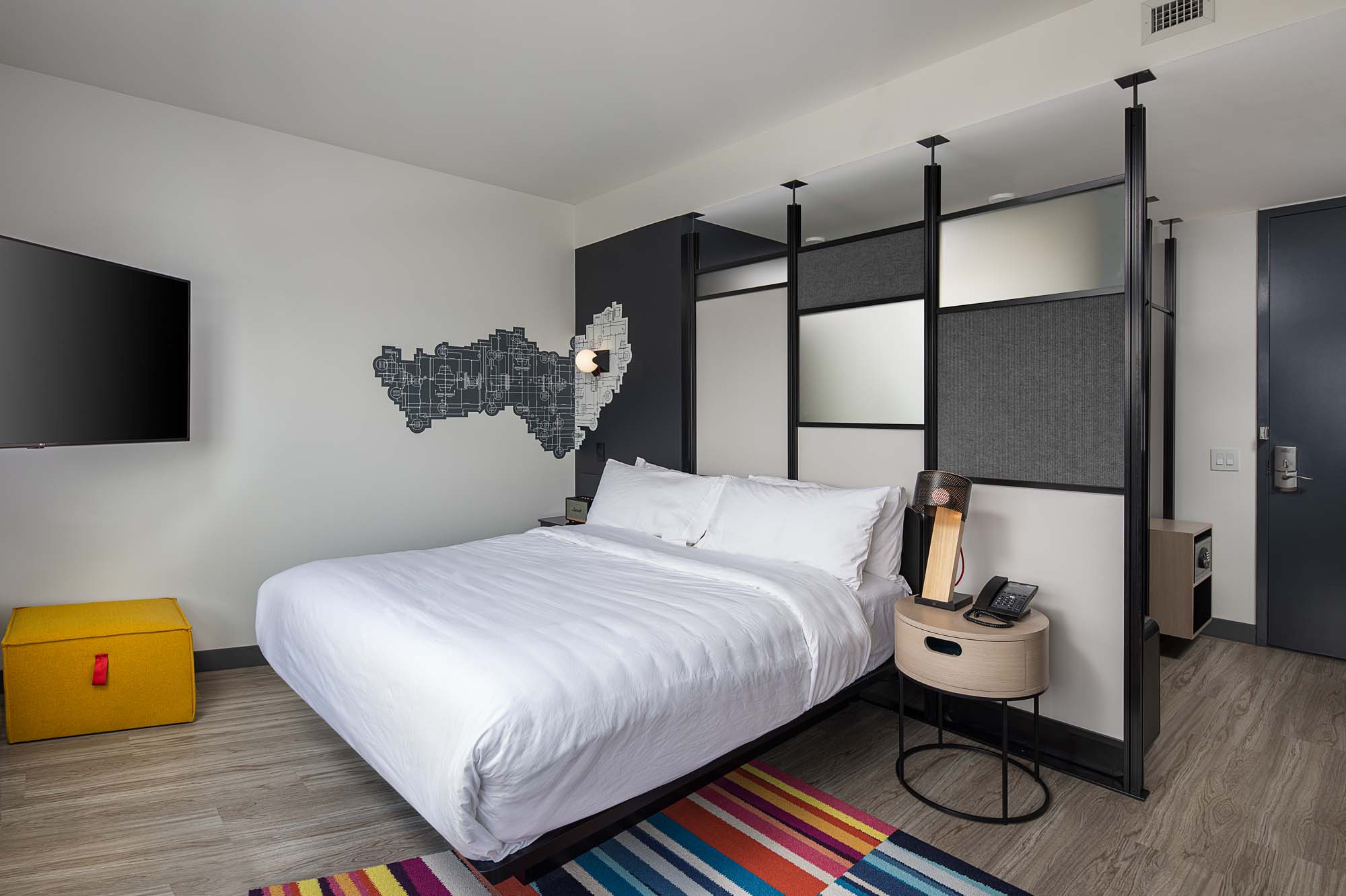 7_Aloft-Battery-King-Room-1.jpg