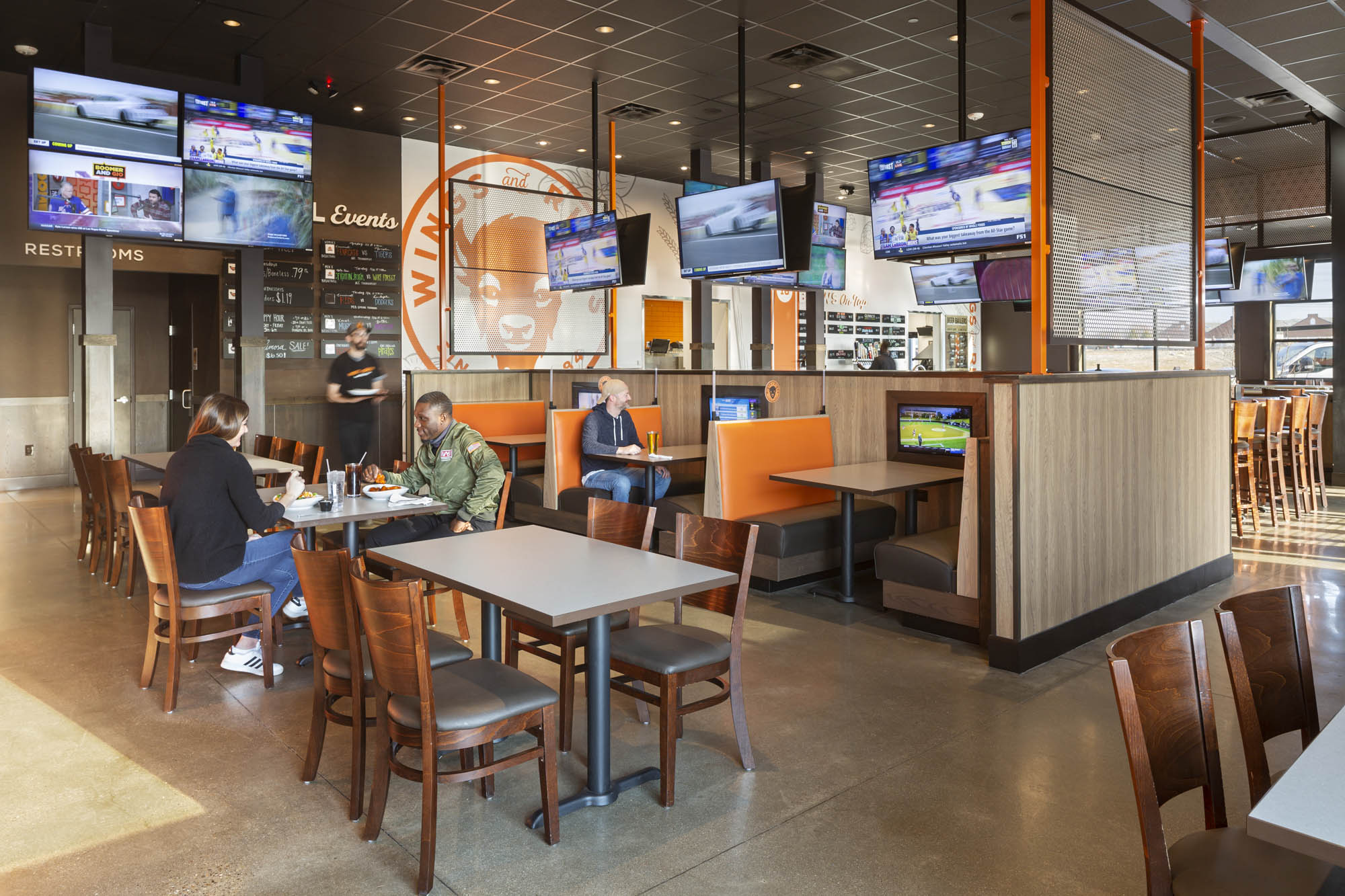 7_Buffalo_Wings_Rings_063.jpg