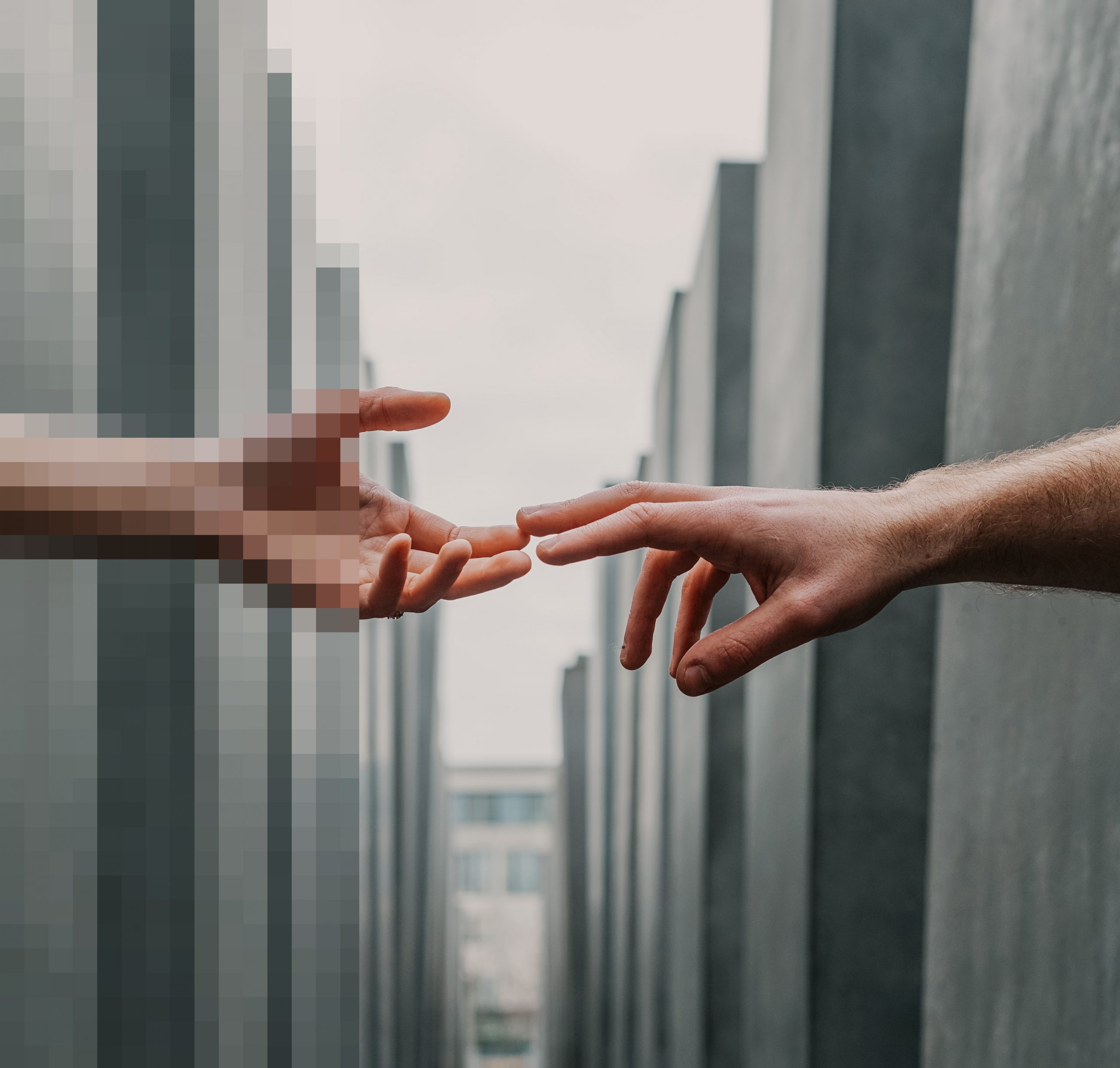 5_phygital_hands-scaled.jpg