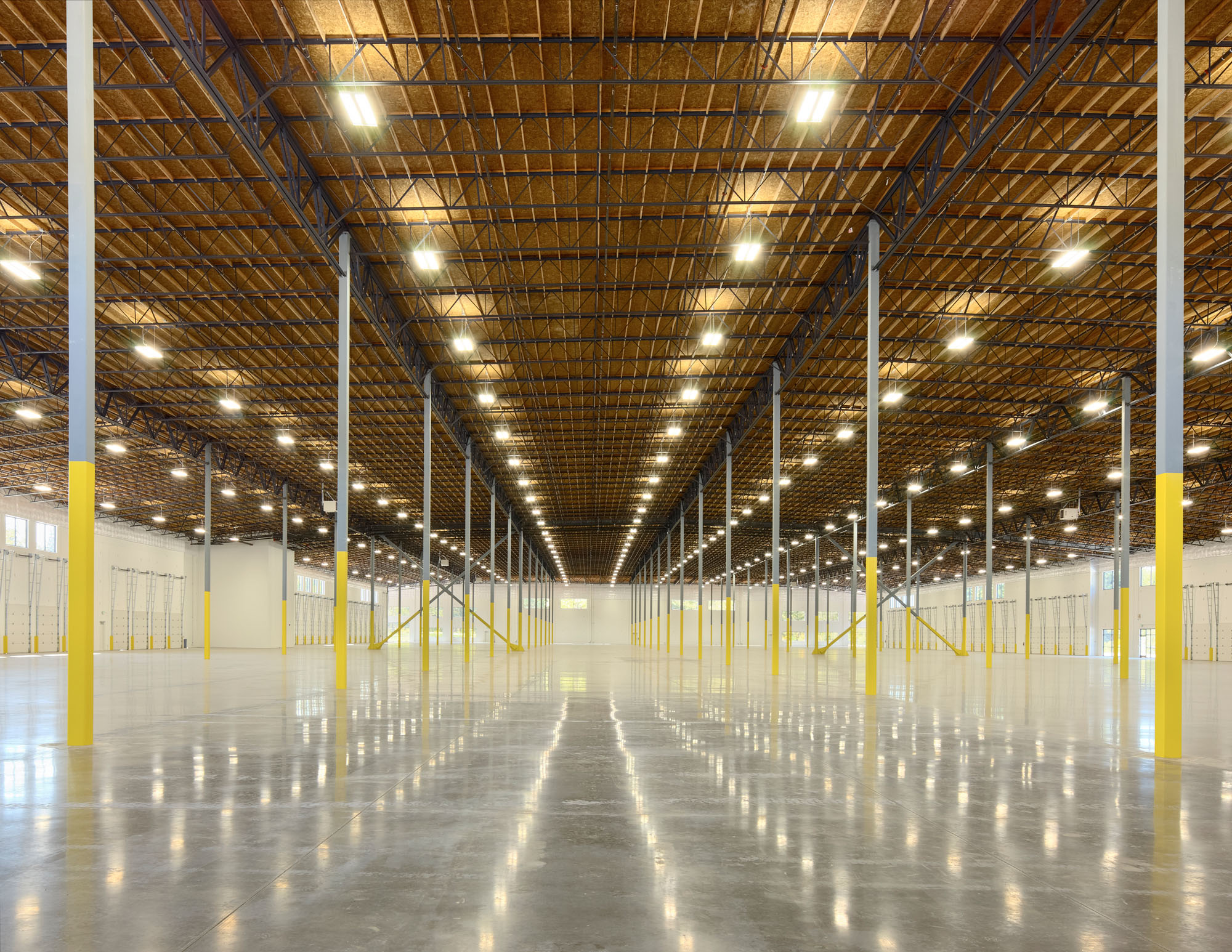 11_griots-northwest-logistics-center-02.jpg