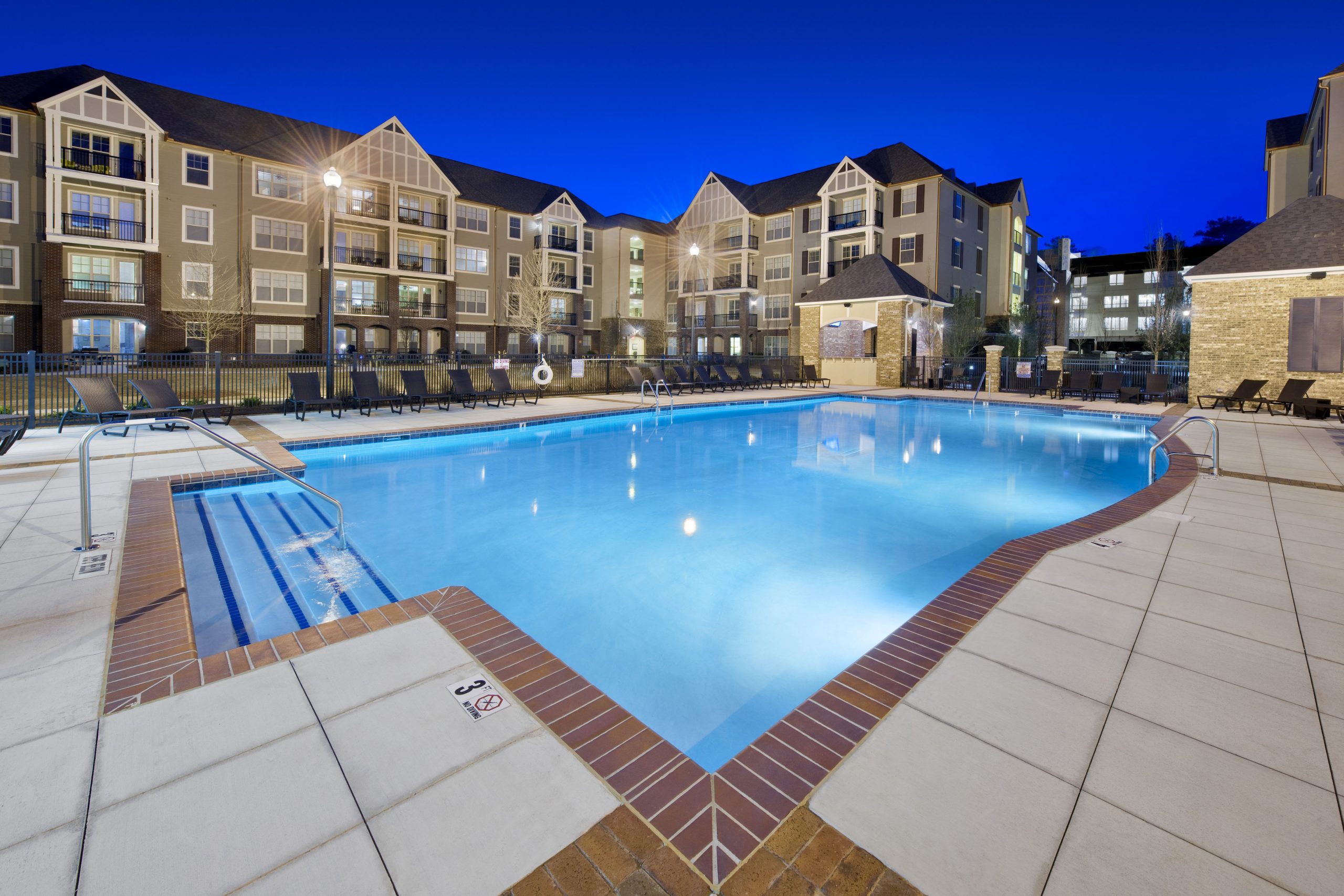 4_Pool-Eve-01-scaled.jpg