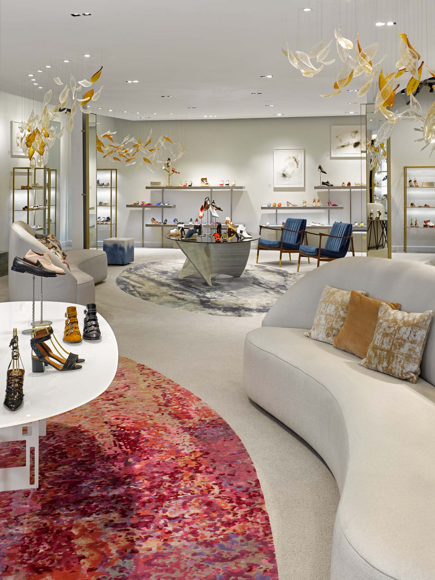6_saks-10022-shoe-05.jpg