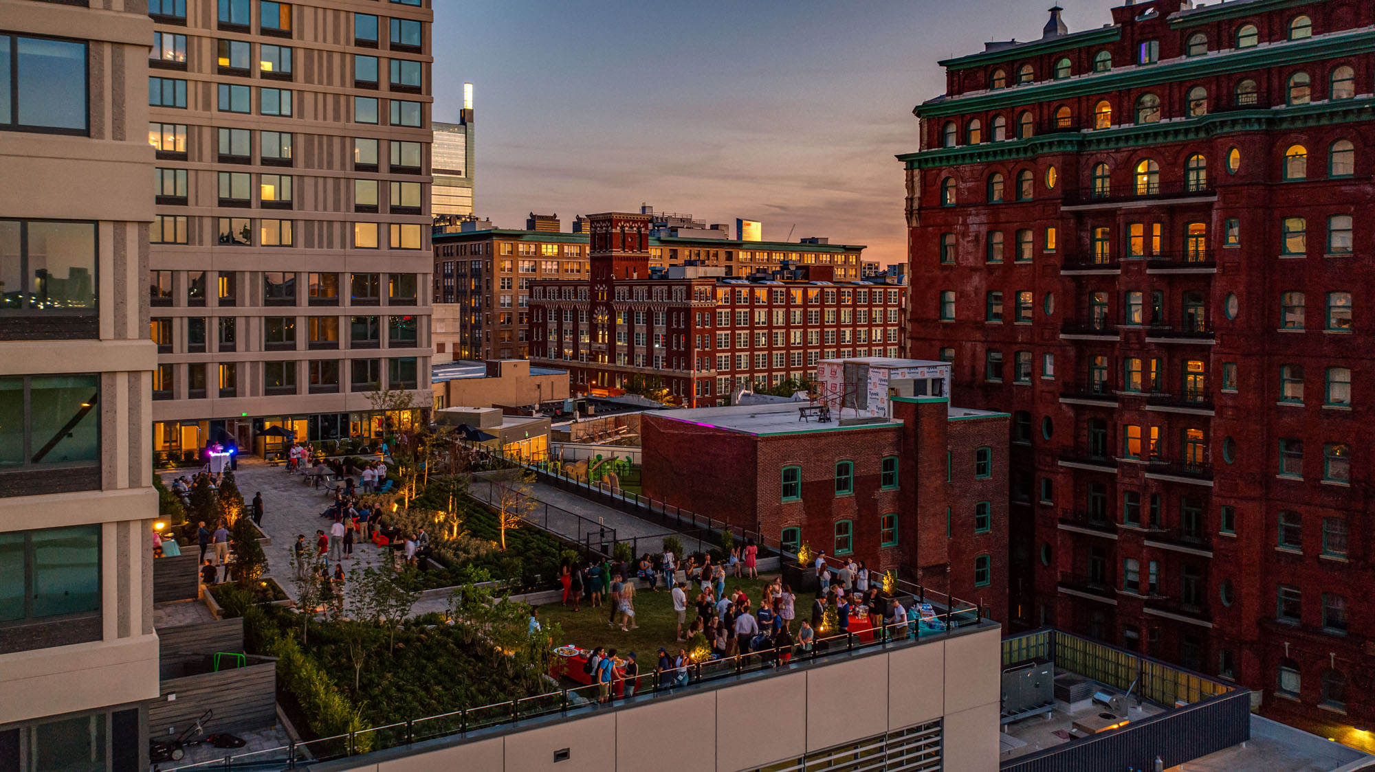 7_22.04.12_Broadridge-Philly-Photos_to-send_Page_7-1.jpg