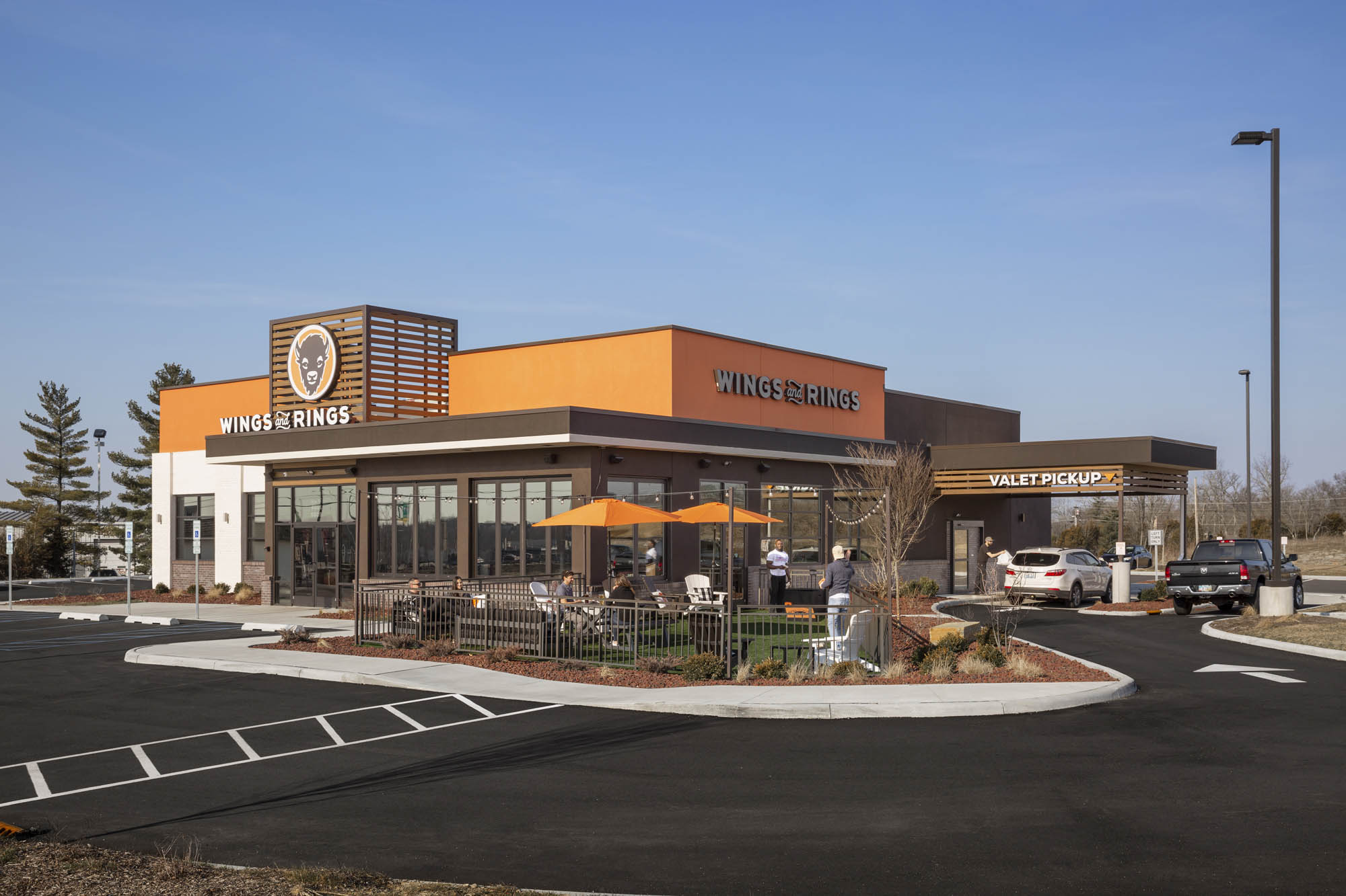 4_Buffalo_Wings_Rings_114.jpg