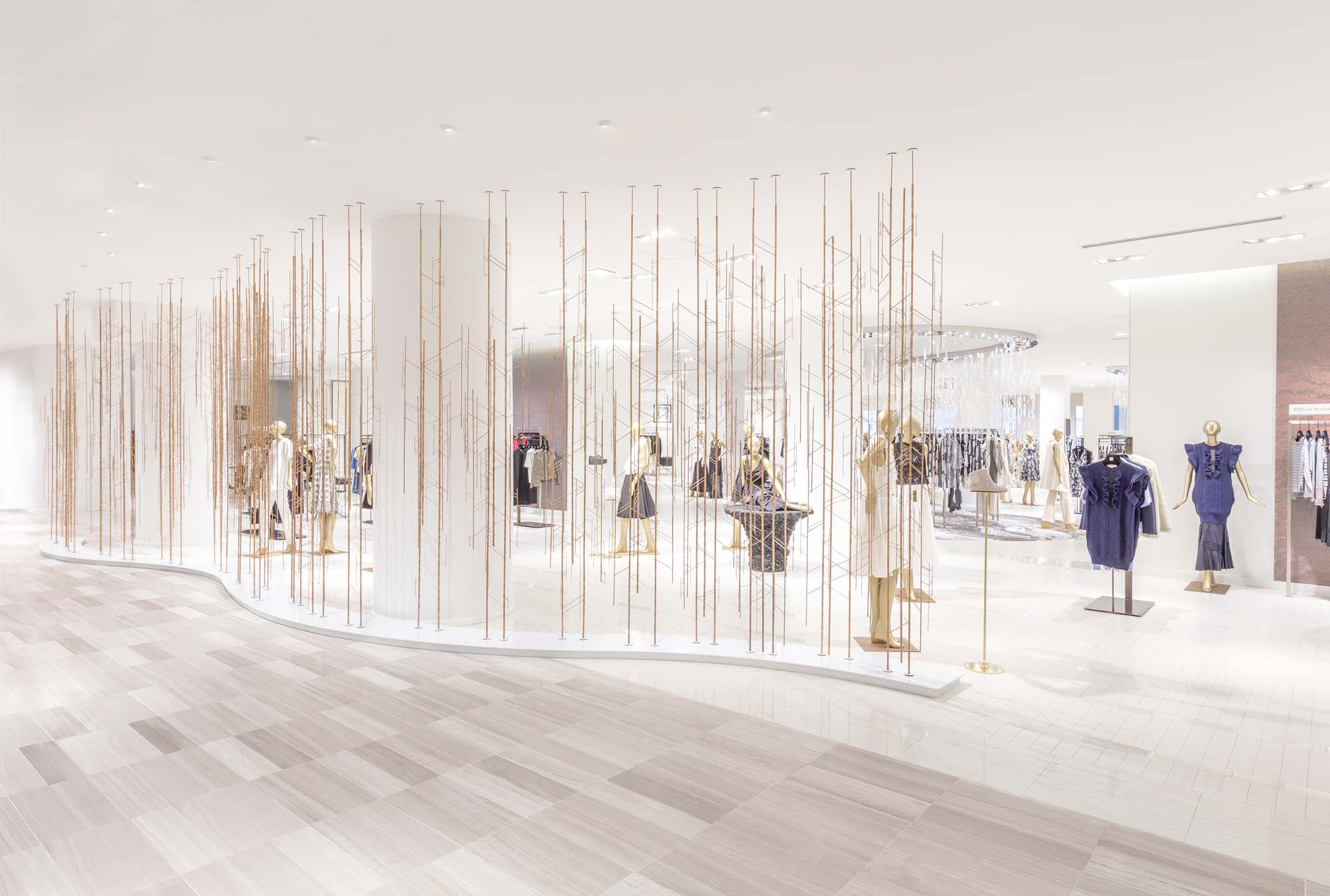 1_saks-toronto-02.jpg