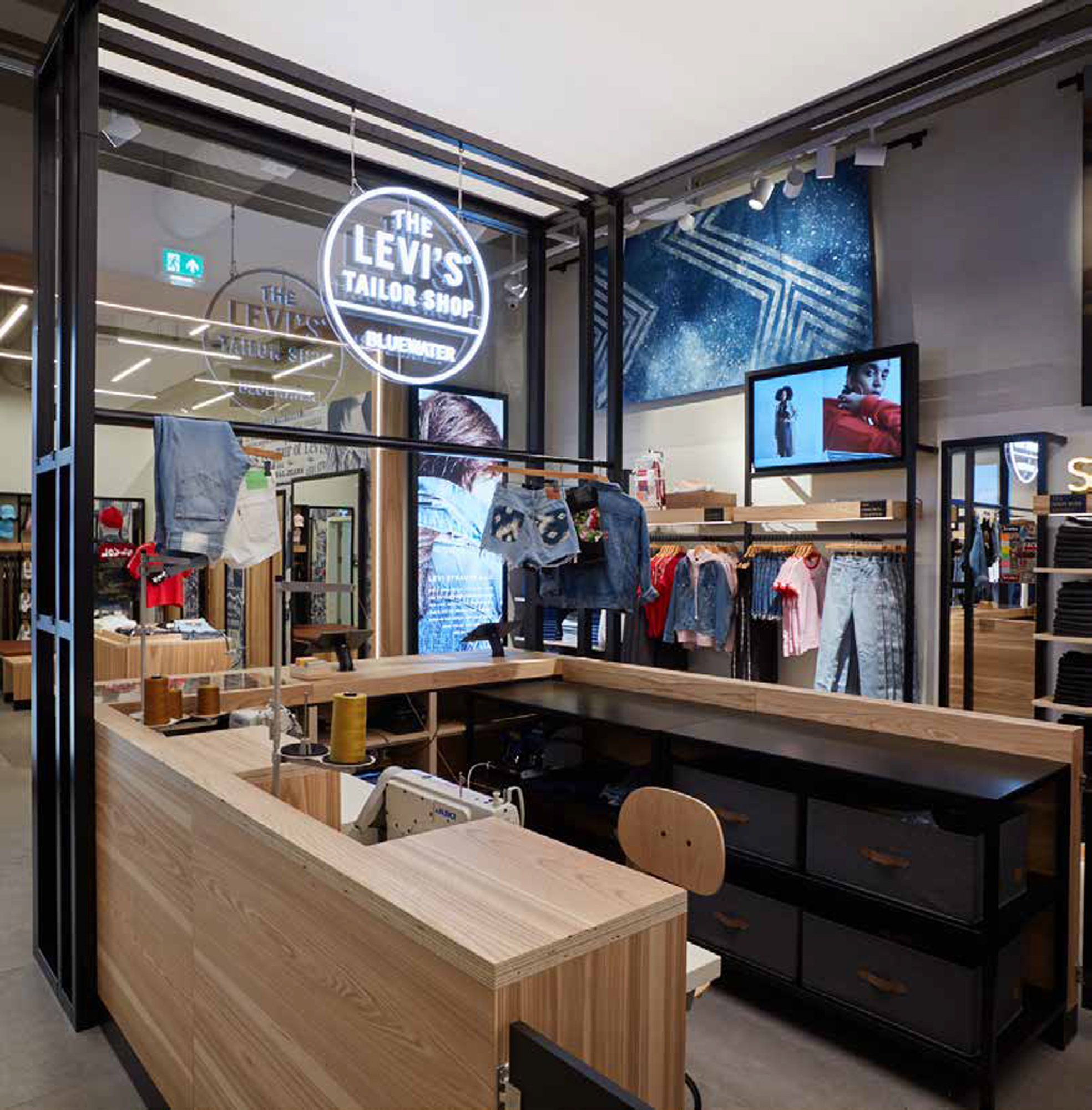 10_levis-07.jpg