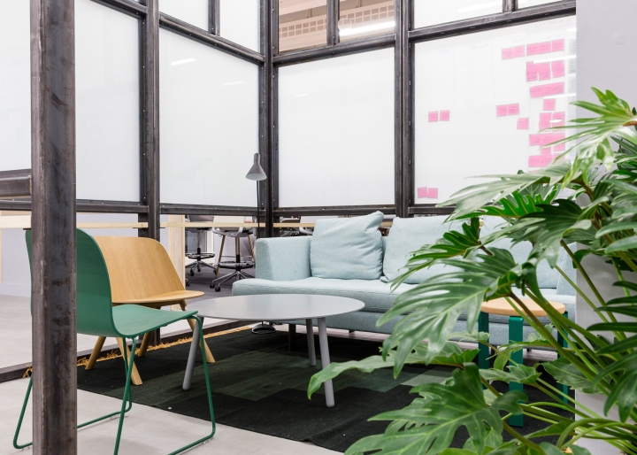 45_Barclaycard-office-by-APA-Architects-Northampton-UK-18.jpg