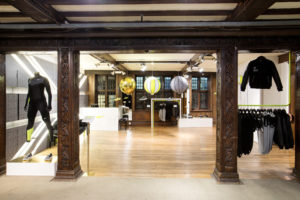 8_Nike-Liberty-Olympics-pop-up-atrium-Hotel-creative-300x200.jpg
