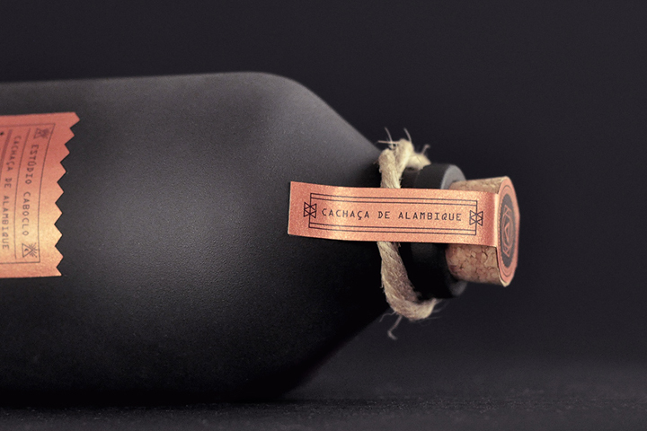 11_Cachaca-packaging-by-Caboclo-Estudio.jpg