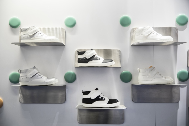 34_FlyPony-Flagship-Concept-Store-by-Prism-Design-Shanghai-China12.jpg
