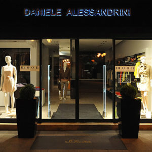 28_Daniele-Alessandrini-window-displays-Summer-2012-Budapest-300x300.jpg