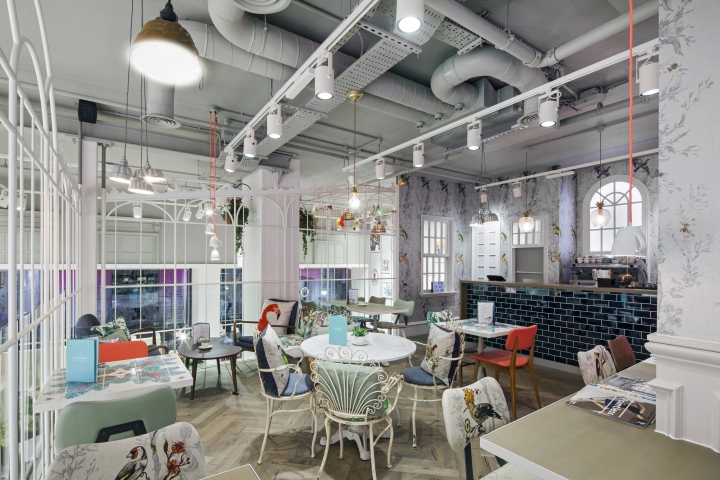 15_Oasis-flagship-store-at-Tottenham-Court-Road-by-Dalziel-Pow-London-UK-03.jpg