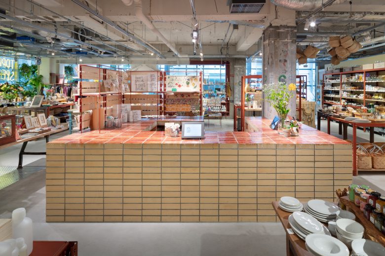 12_TODAYS-SPECIAL-Futakotamagawa-Store-by-Schemata-Architects-Jo-Nagasaka-03-780x520.jpg