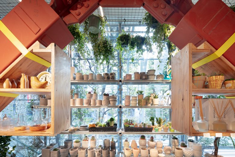 15_TODAYS-SPECIAL-Futakotamagawa-Store-by-Schemata-Architects-Jo-Nagasaka-06-780x520.jpg