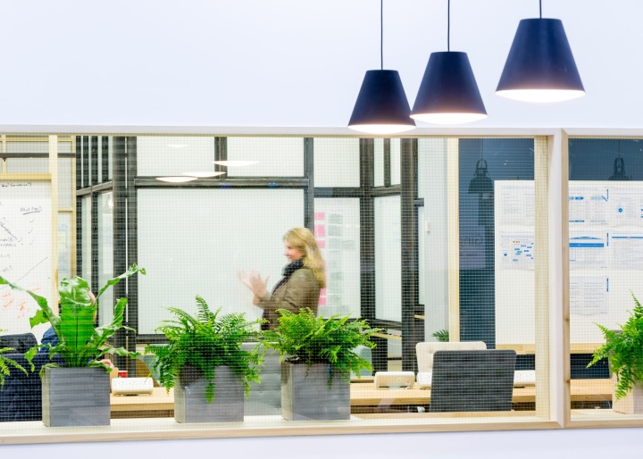 19_Barclaycard-office-by-APA-Architects-Northampton-UK-05.jpg
