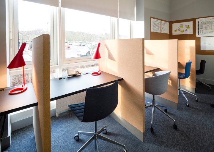 25_Barclaycard-office-by-APA-Architects-Northampton-UK-08.jpg