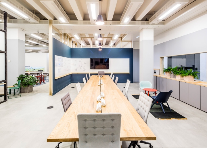 35_Barclaycard-office-by-APA-Architects-Northampton-UK-13.jpg