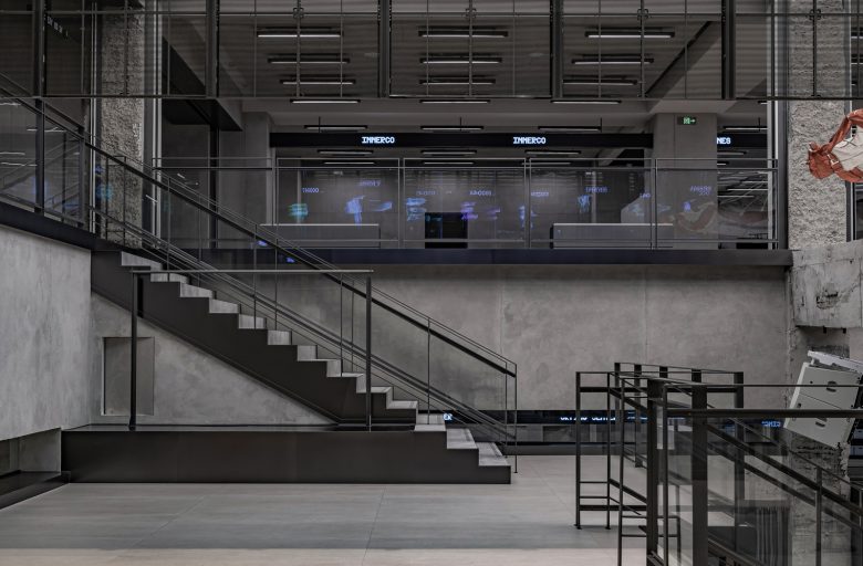 40_COSMO-INNERCO-Store-by-Lam-Lighting-Design-32-780x512.jpg