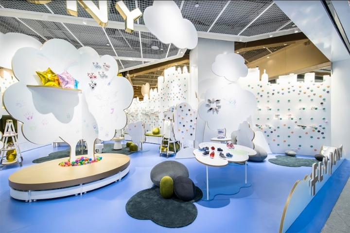 11_FlyPony-Flagship-Concept-Store-by-Prism-Design-Shanghai-China.jpg