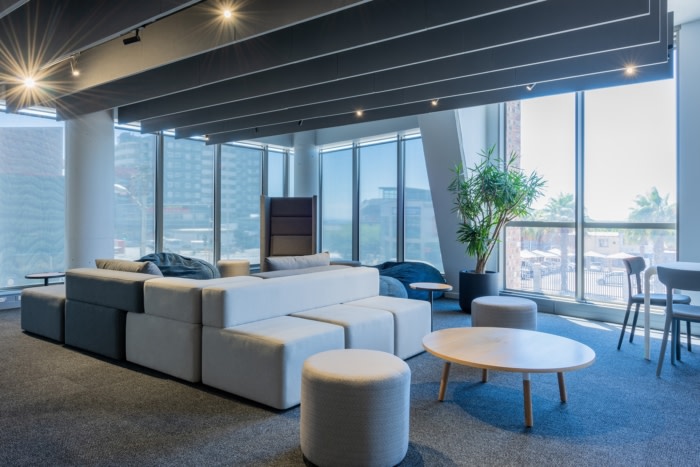 19_2u-offices-cape-town-700x467-compact.jpg