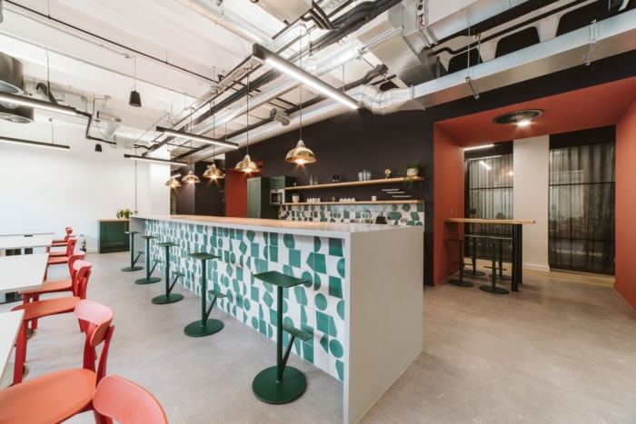 12_15-marketing-offices-hertfordshire-2-700x467-compact.jpg
