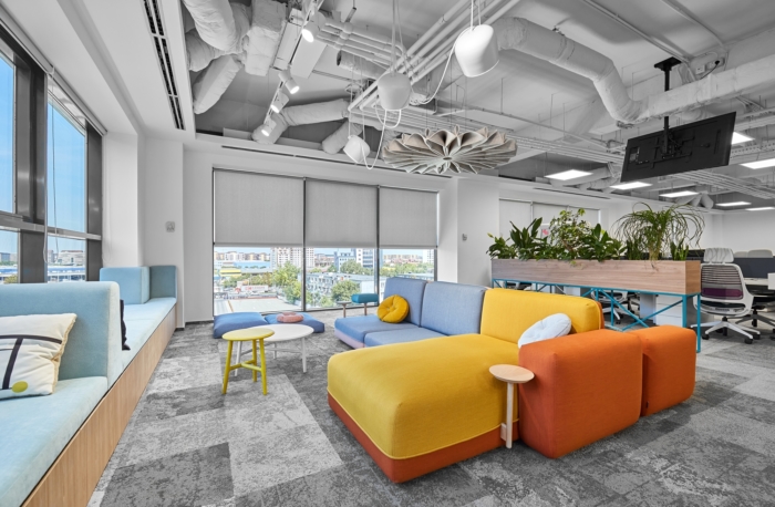 46_accenture-offices-phase-2-bucharest-6-700x458.jpg