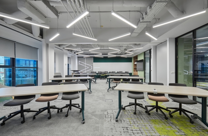 108_accenture-offices-phase-2-bucharest-19-700x458.jpg