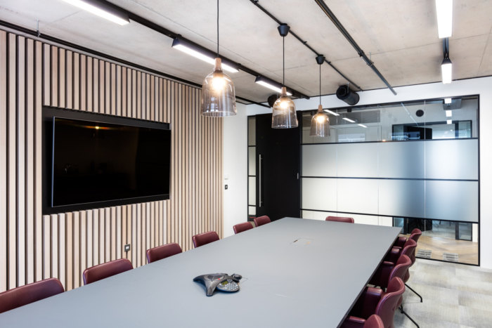 32_albion-capital-offices-london-700x467.jpg