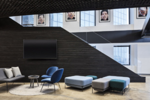38_droga5-offices-renovation-new-york-city-6-300x200.jpg