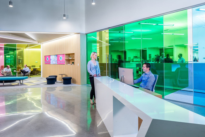 7_AVI-offices-perkins-will2-700x467.jpg