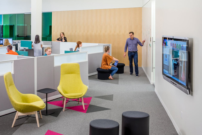 39_AVI-offices-perkins-will8-700x467.jpg