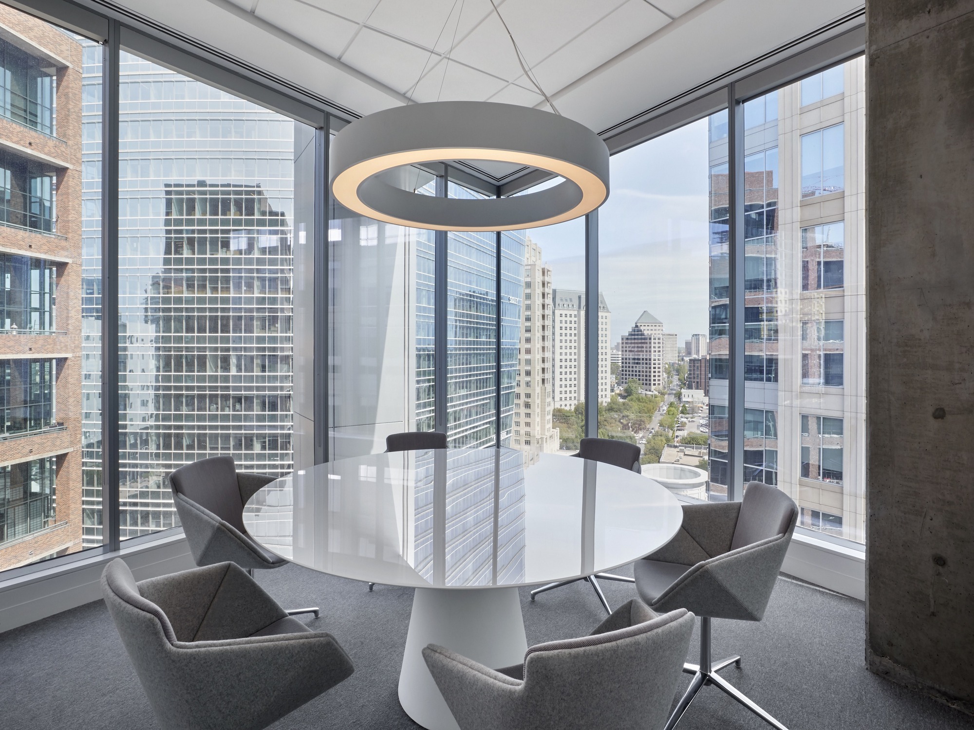 29_avison-young-offices-dallas-8.jpg