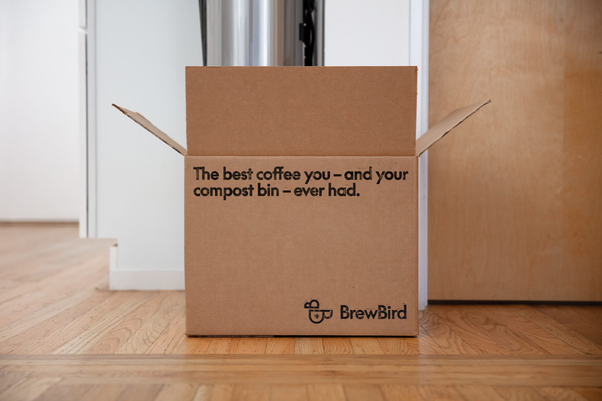 30_Mucho_Brewbird_Brand_Delivery_box-1-1920x1280@2x-2048x1365.jpg