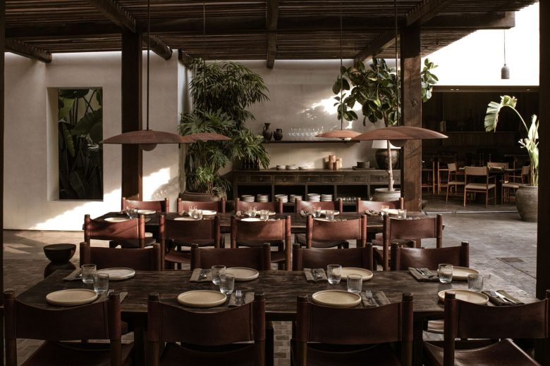 21_NOEMA-Bar-and-Restaurant-by-K-Studio-Lambs-and-Lions-14-780x520.jpg