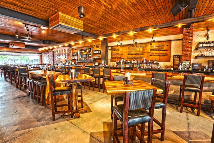 9_TownHall-restaurant-bar-and-urban-cafe-by-Anise-E-Nakhel-Cleveland-Ohio.jpg