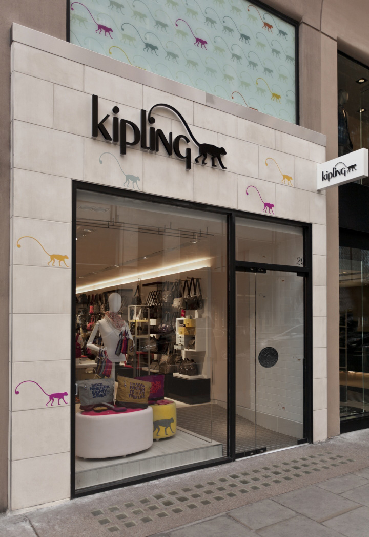 24_Kipling-store-by-UXUS-London-15.jpg