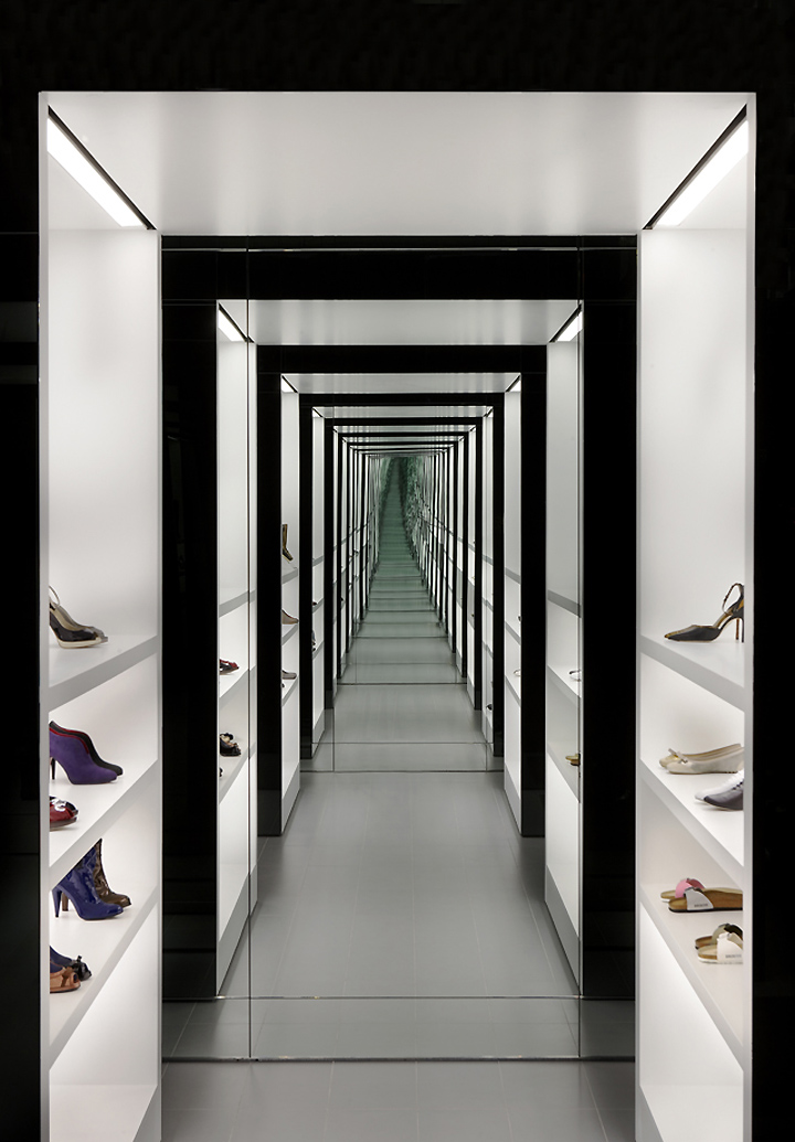 17_Kurt-Geiger-store-Regent-Found-Associates-London-04.jpg