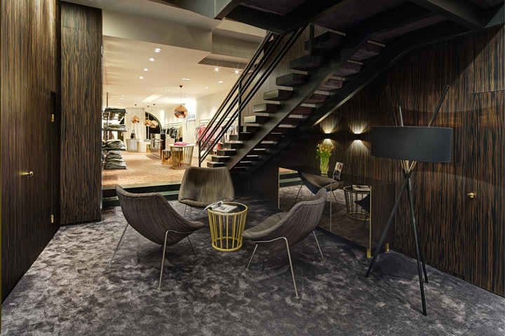 9_La-Donna-fashion-store-by-HEIKAUS-Regensburg-Germany.jpg