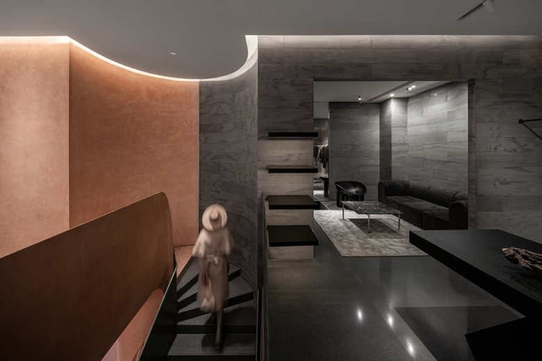9_La-Moitie-store-by-One-Fine-Day-Studio-Partners-01-780x520.png