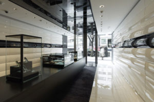 7_Vertu-flagship-store-by-Klein-Dytham-Tokyo-300x200.jpg