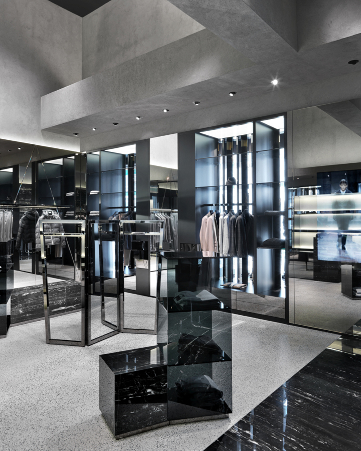 30_Les-Hommes-flagship-store-by-Piuarch-Milan-Italy-07-.jpg