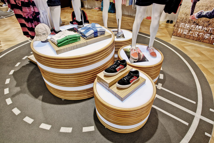 21_Li-Ning-flagship-store-Storeage-Beijing-Shanghai-03.jpg