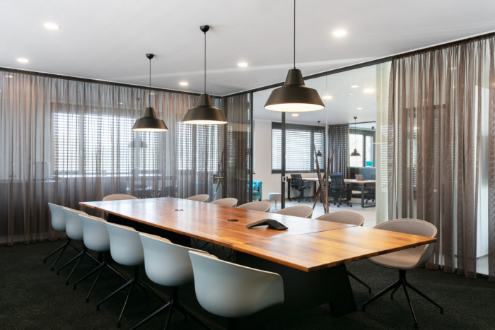 13_Aflexio-Offices-by-Bolting-Design-05.jpg
