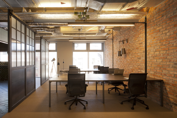 17_AKQA-Clerkenwell-offices-by-Amos-and-Amos-London-UK-05.jpg