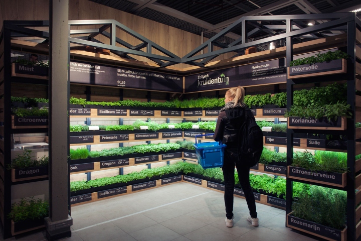 24_Albert-Heijn-XL-Help-yourself-Herb-Garden-by-studiomfd-Amsterdam-Netherlands-03.jpg